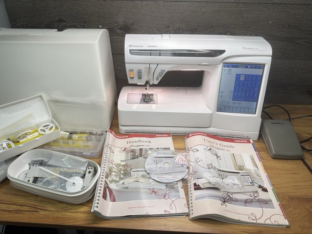 Husqvarna Viking Designer SE Sewing & Embroidery with Case & Accessories